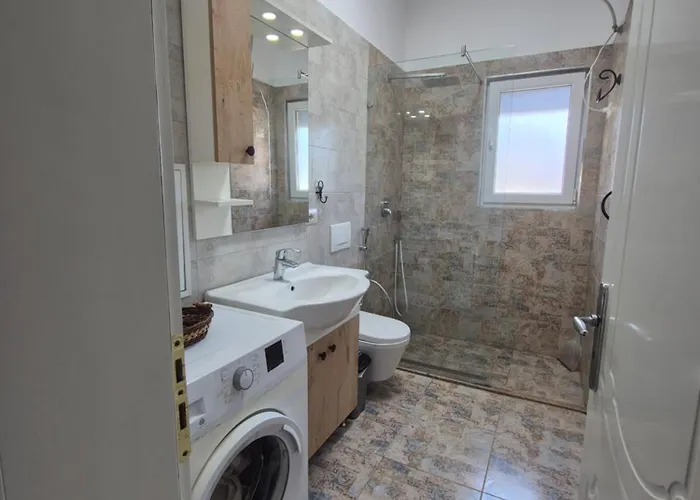 Appartamento Sunflower Tirana, Us Embassy Area *