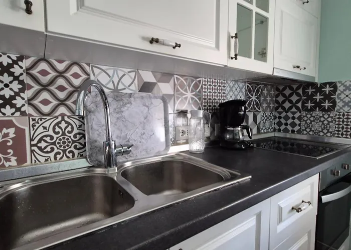 Sunflower Tirana, Us Embassy Area Appartamento *