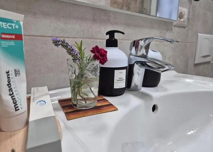 Sunflower Tirana, Us Embassy Area * Tirana